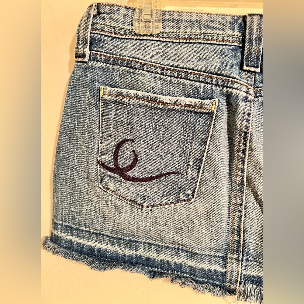 Women’s/Junior’s Vintage Hippie Brand Denim Jean Raw Hem Mini Skirt Size 27 or 5 - Picture 11 of 14